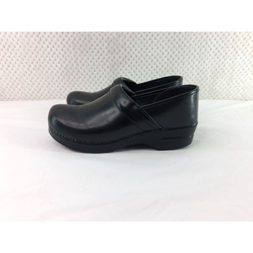 Dansko Professional Black Leather Box Clogs Women's 41 (10.5-11) Nursing Work